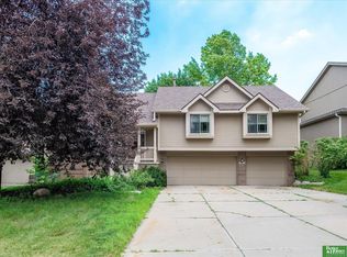 4813 S 167th Ave, Omaha, NE 68135