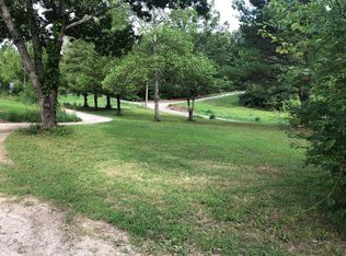 175 Clement St, Big Sandy, TN 38221