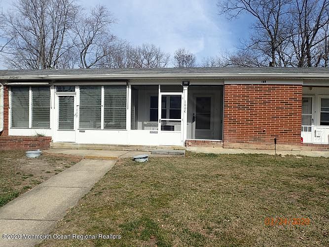 1st image of 100C Edinburgh Ln