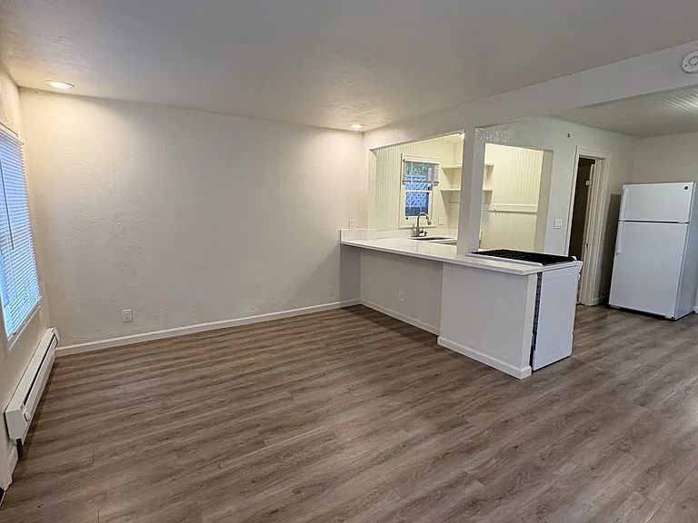 824 Wheeler St #2 — Photo 3