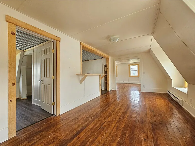 207 East Ave — Photo 7