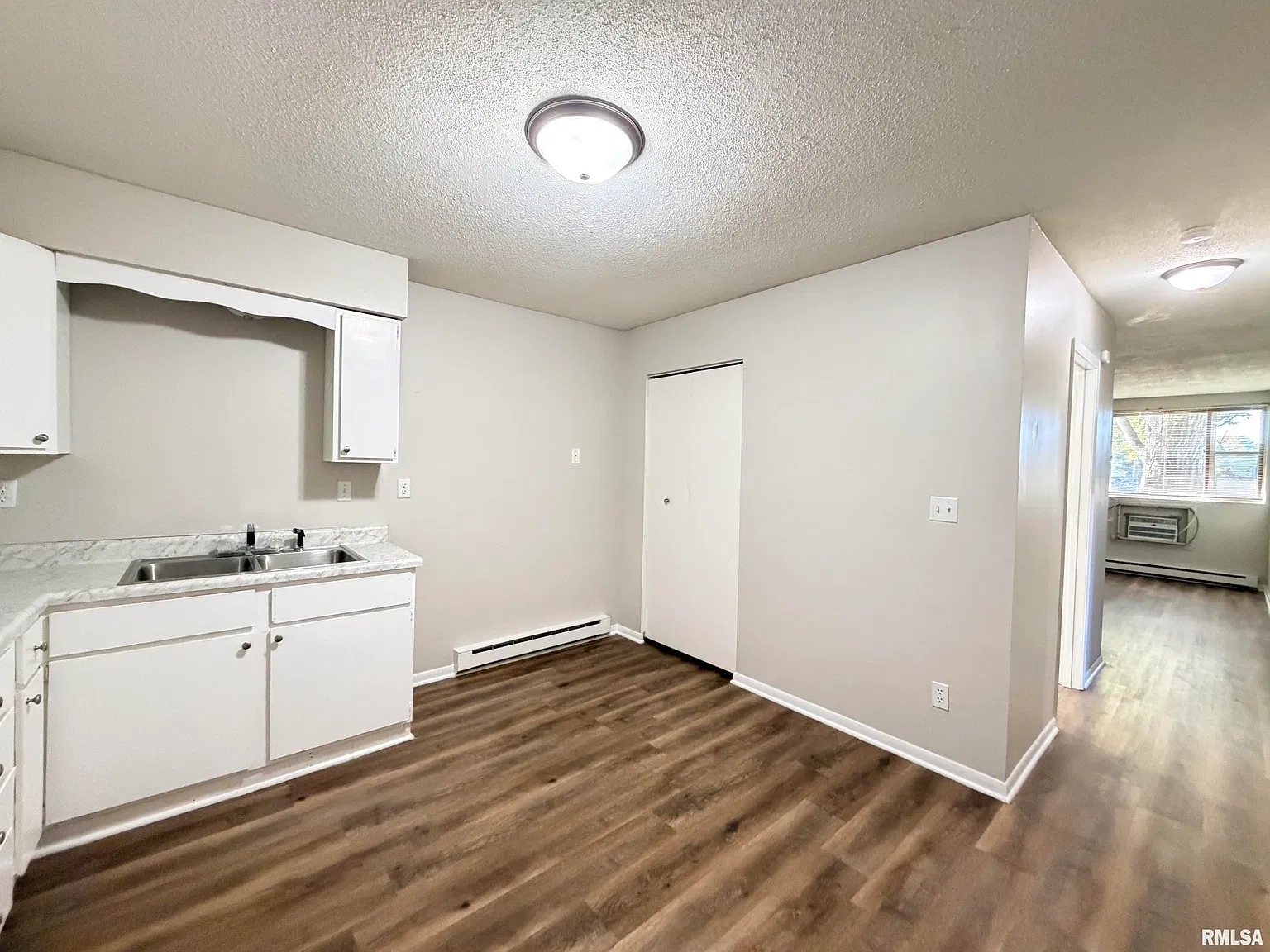 2 bed, 1.0 bath, 850 sqft, $800 — Photo 4