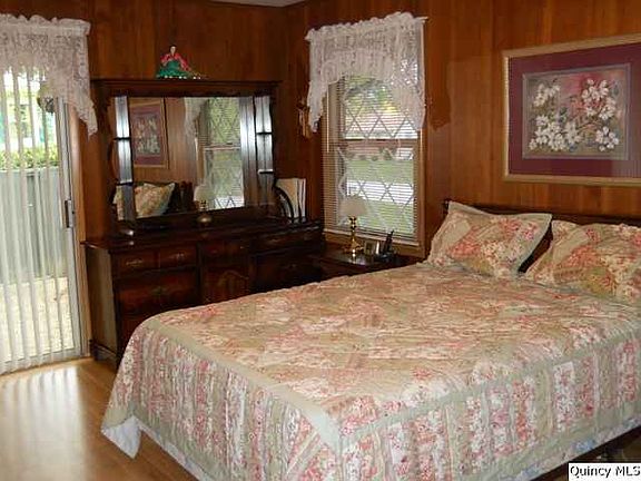 Home for Sale in Quincy, IL $144,000