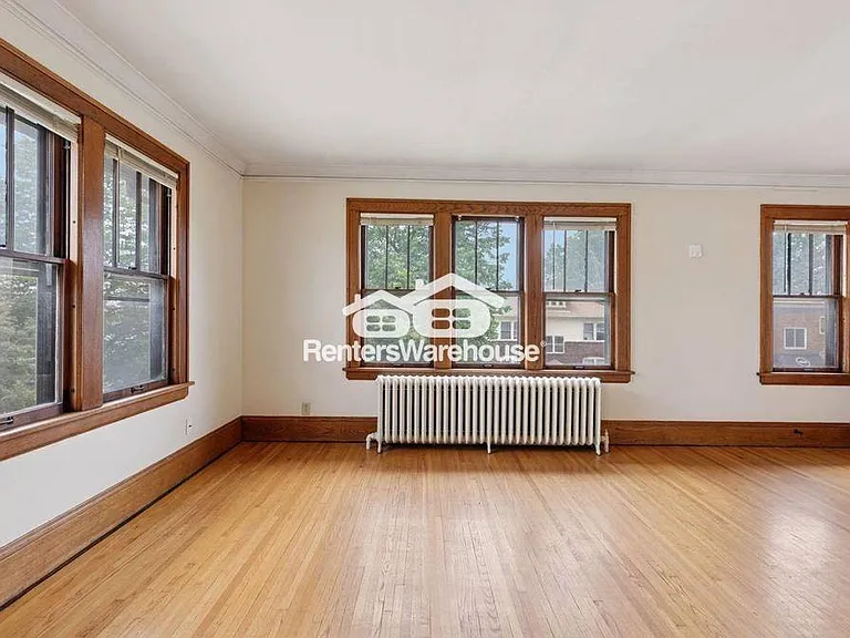 1601 Charles Ave — Photo 4