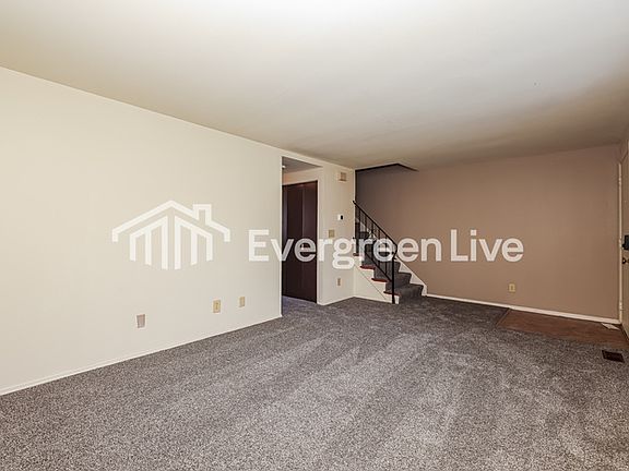 4th image of 7592 Mount Hood Dr