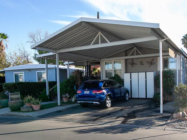 221 W Herndon Ave Spc 80, Pinedale, CA 93650