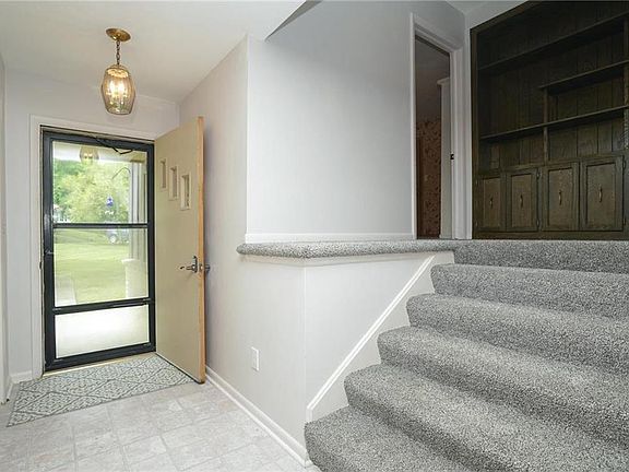 5th image of 6241 NW Robinhood Ln