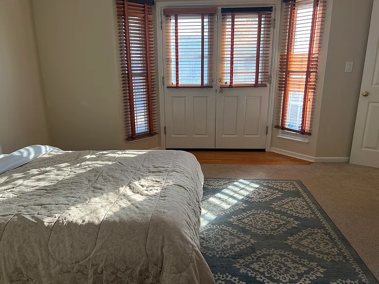 4315 Fillmore St — Photo 3