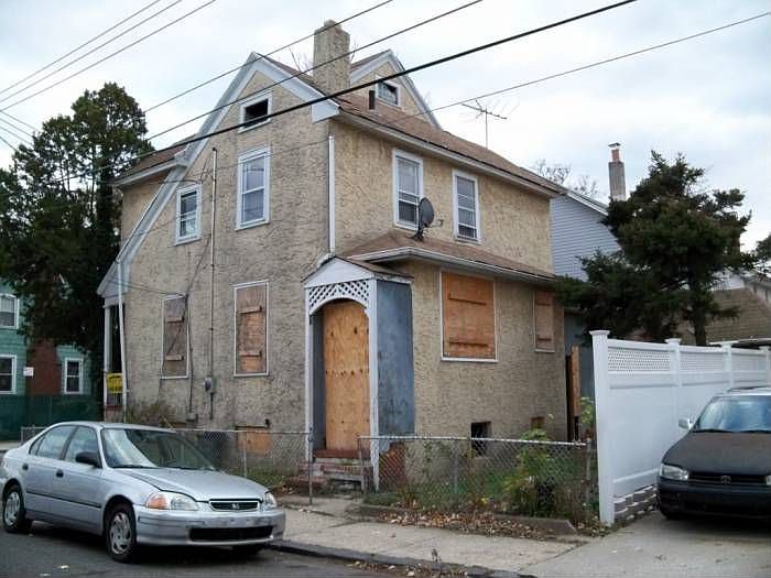 2nd image of 2 Simonson Pl