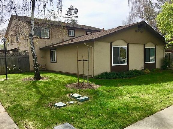 4th image of 3256 Cropley Ave
