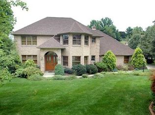 290 Garden Center Ct, North Huntingdon, PA