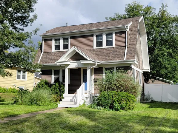 2511 B Ave NE, Cedar Rapids, IA 52402