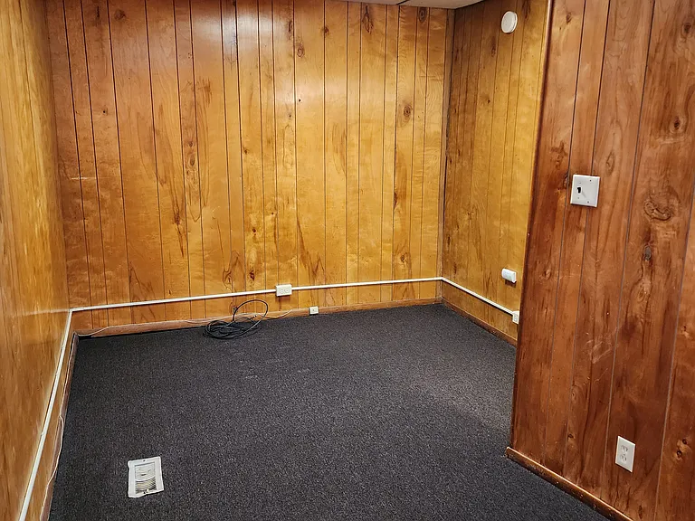 601 Lalor St #C — Photo 6
