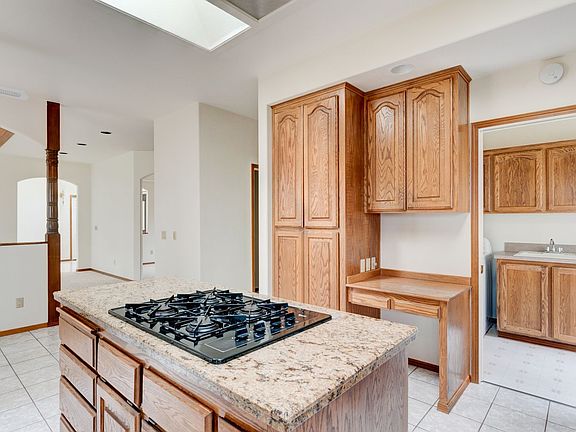 5th image of 2580 SW Capital Dr