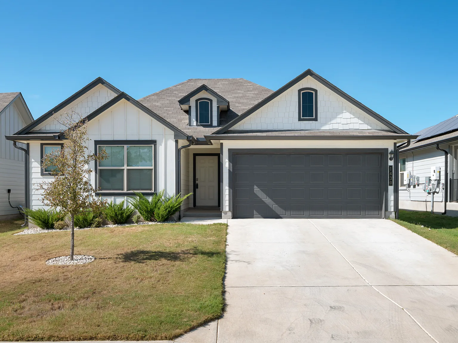 3 bed, 1415 sqft, $1,850 — Photo 1