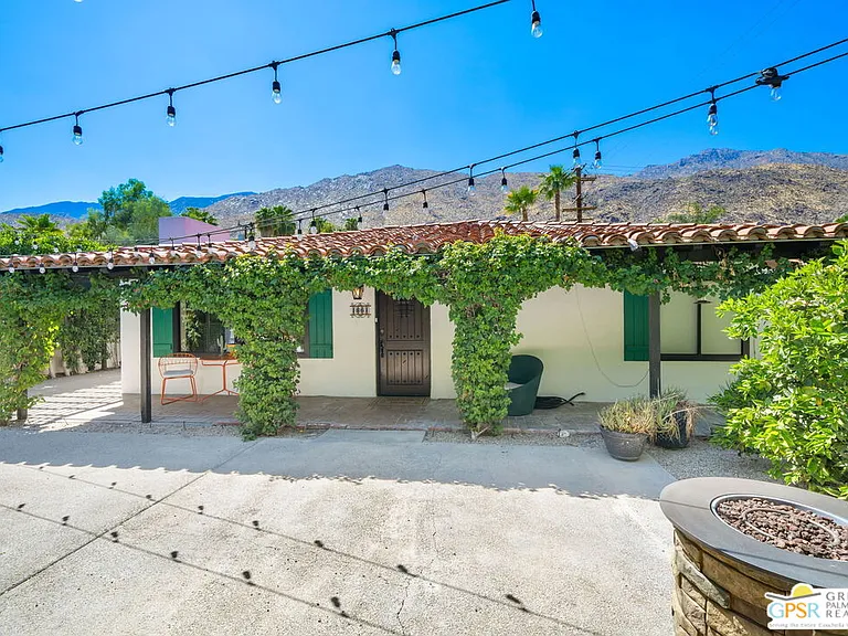 1861 S Palm Canyon Dr — Photo 1