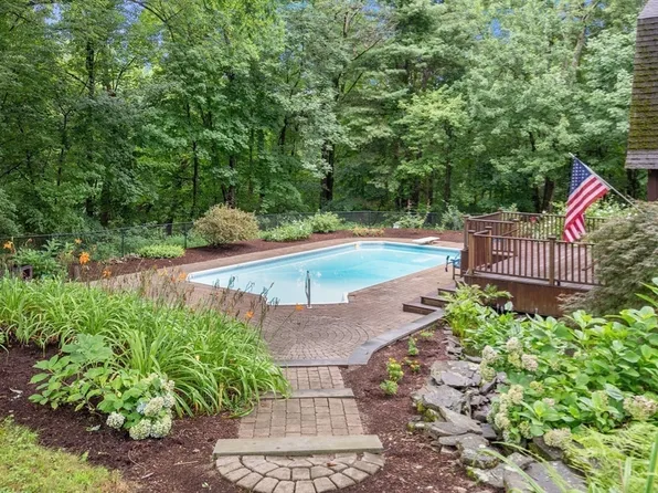 495 Grafton St, Shrewsbury, MA 01545