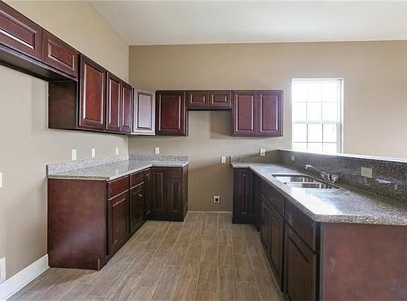4th image of 5312 Wickfield Dr #A
