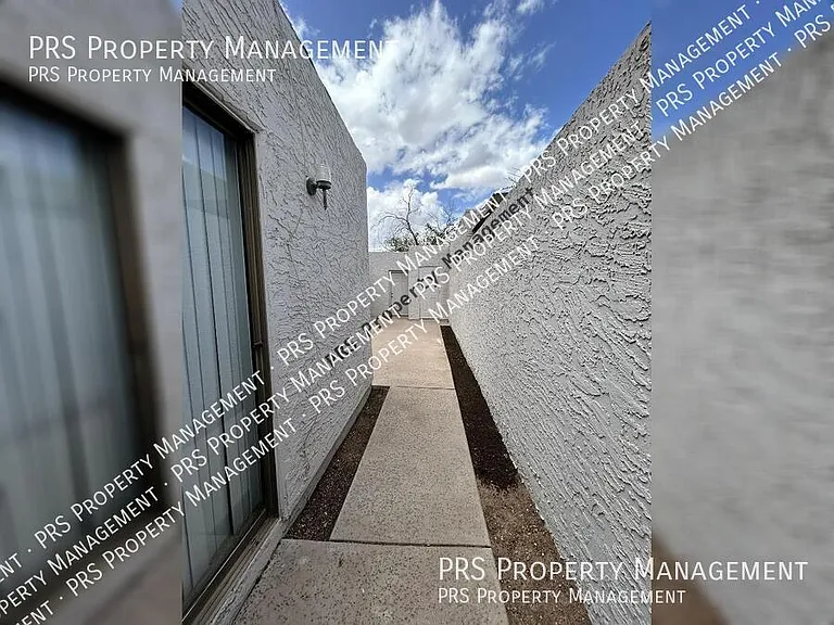 329 E Ambassador Dr — Photo 42