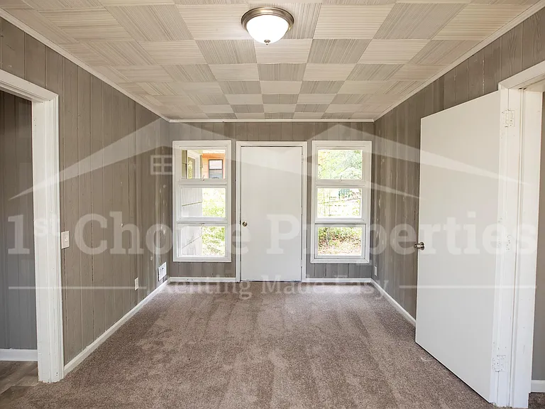 656 Kenwood Dr — Photo 11