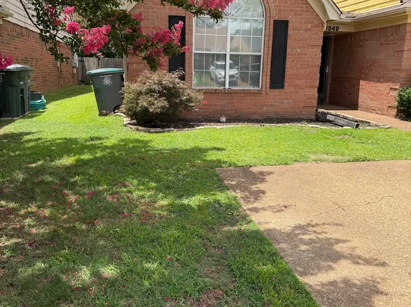 1849 Winship Dr, Cordova, TN 38016