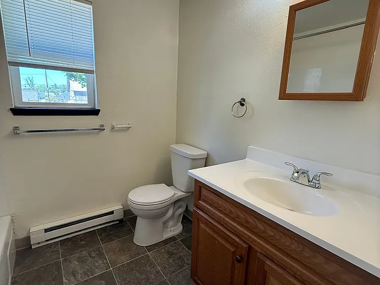 23 SE 10th St #7 — Photo 7