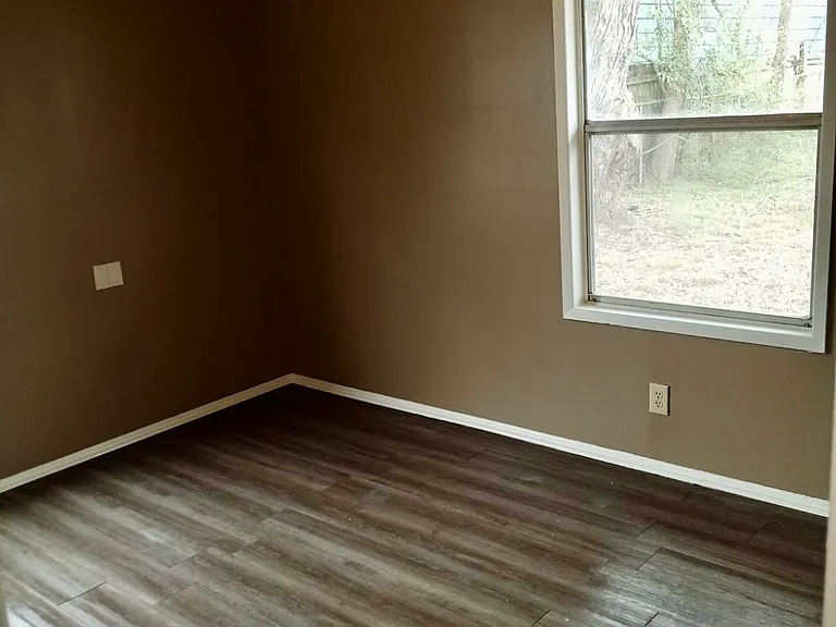 501 Wynhurst Ct — Photo 7
