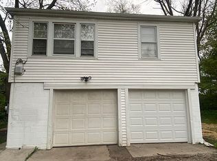 809 Center St, McHenry, IL 60050