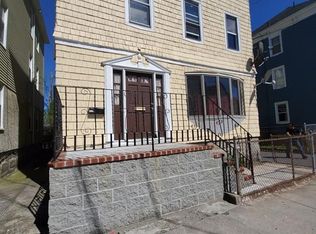 344 N Front St, New Bedford, MA 02746