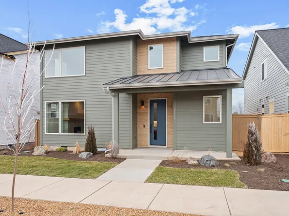 21162 NE Beall Dr #18, Bend, OR 97701