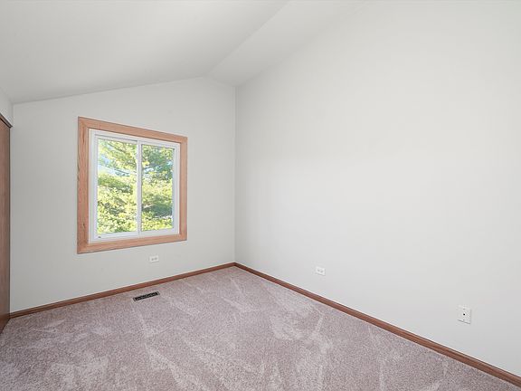 5th image of 15826 Farm Hill Dr #0