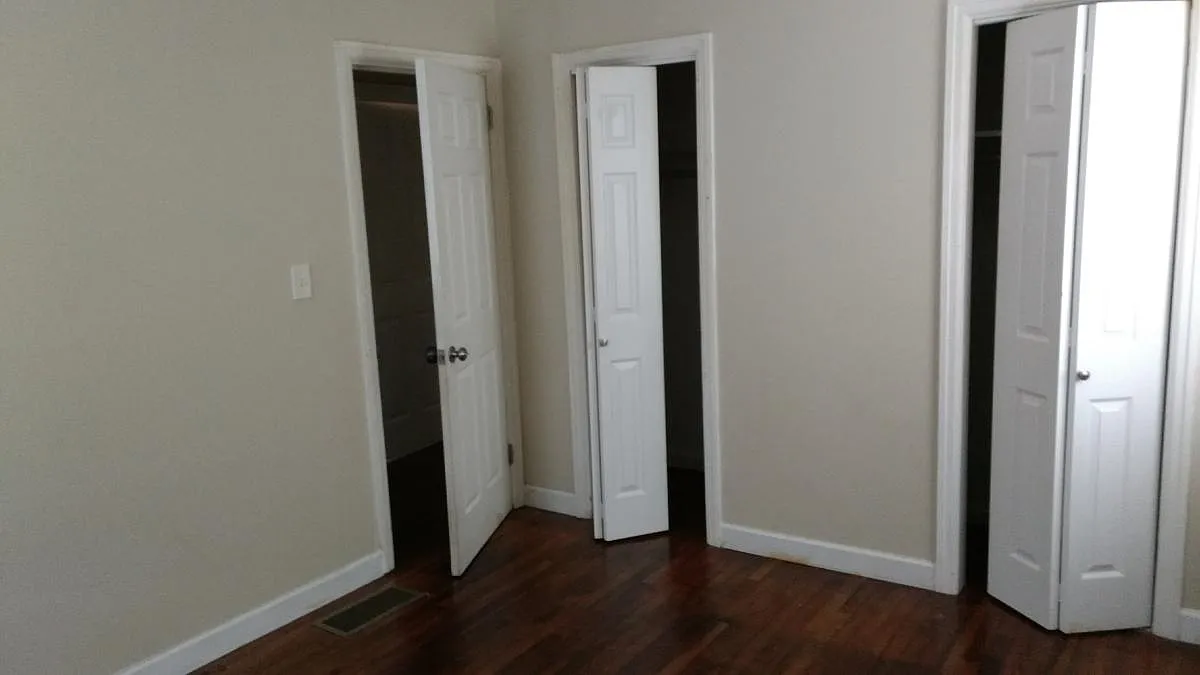 3 bed, 1.5 bath, 1080 sqft, $1,650 — Photo 3