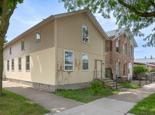 1801 W 33rd St, Chicago, IL 60608