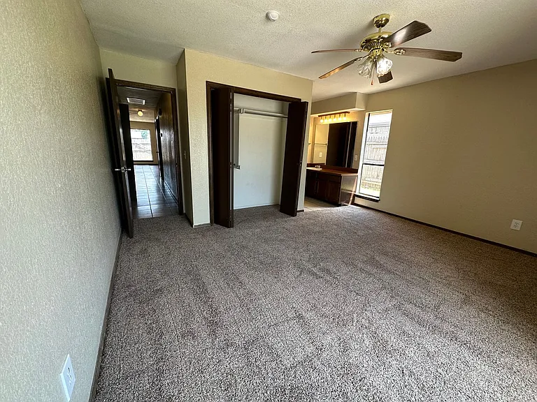 3718 Southwind Ave — Photo 15