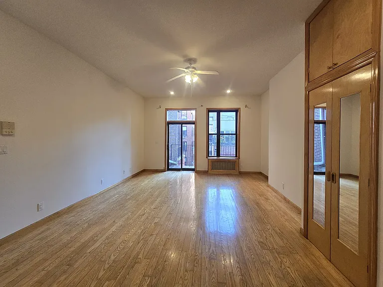 304 W 76th St #4C — Photo 2