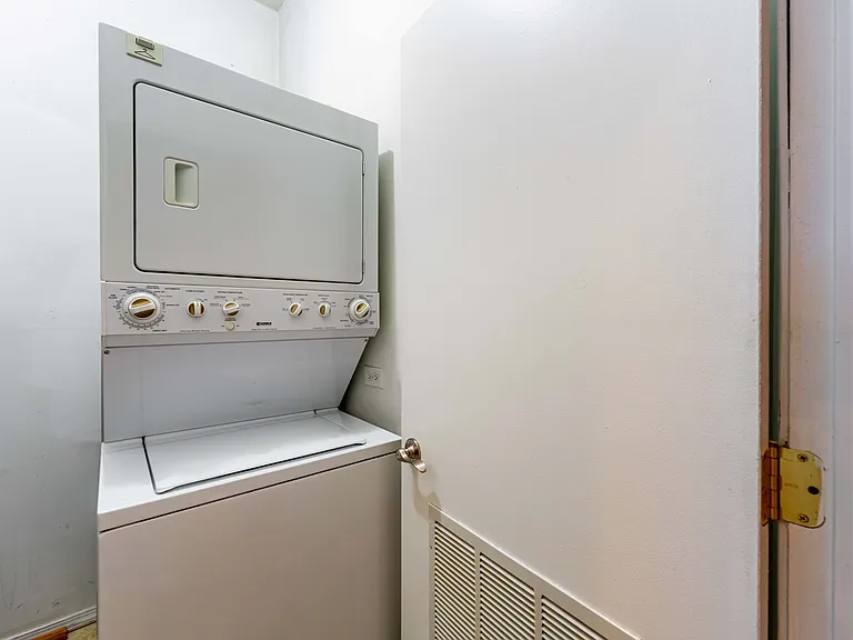1247 W Ohio St #1 — Photo 12