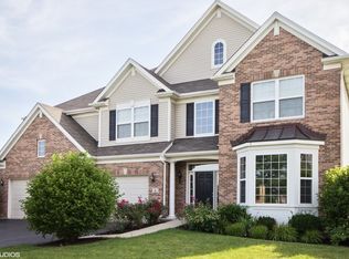 4 Trent Ct, Bolingbrook, IL 60490