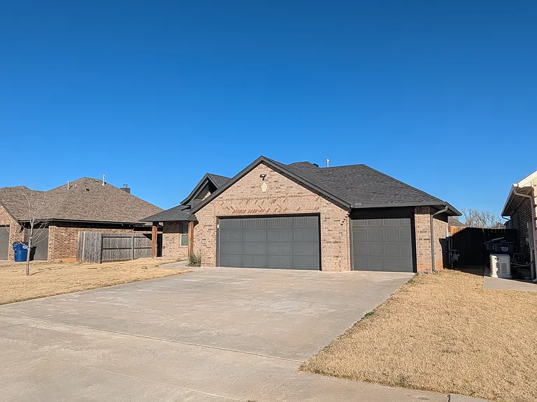 1715 W Zachary Way — Photo 3