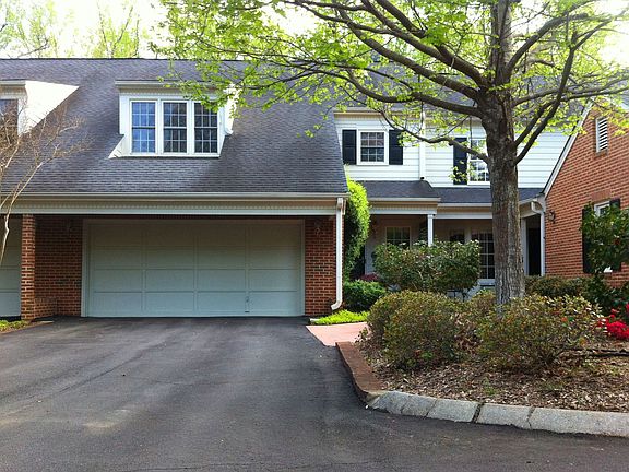 Drive Way with 2 Car Garage