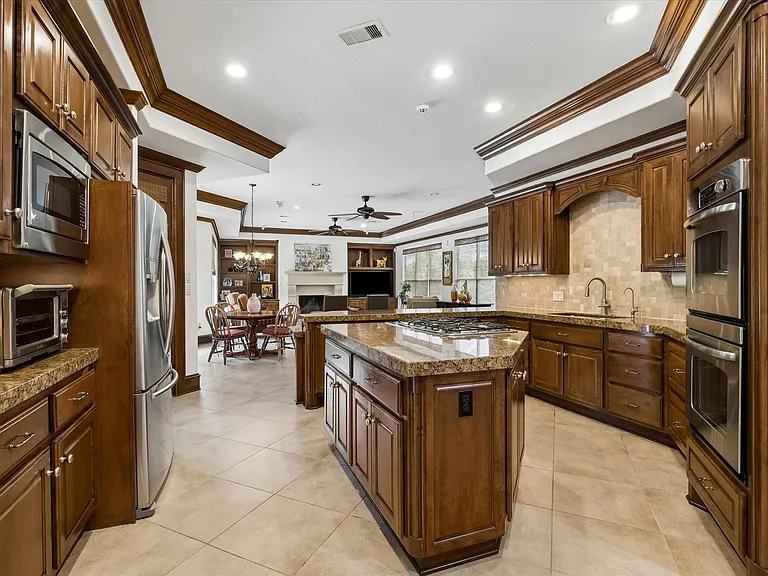 14339 Shadow Garden Ln — Photo 13