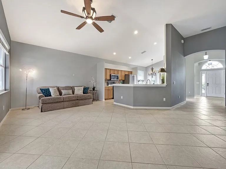 5392 New Covington Dr — Photo 10