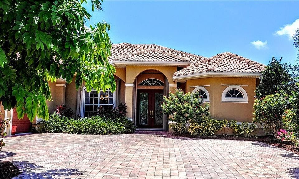 1st image of 13733 Lake Point Ct