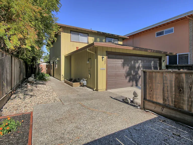 127 Walti St — Photo 1
