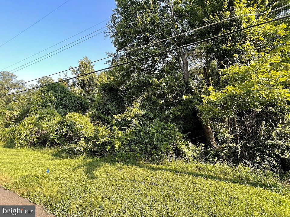 2nd image of 6464 Windham Ave