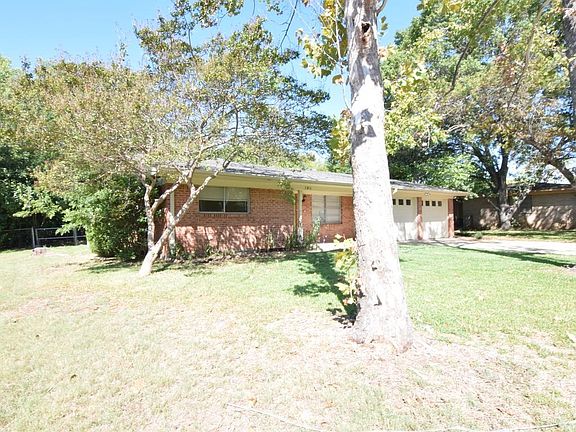 4th image of 3306 East Dr