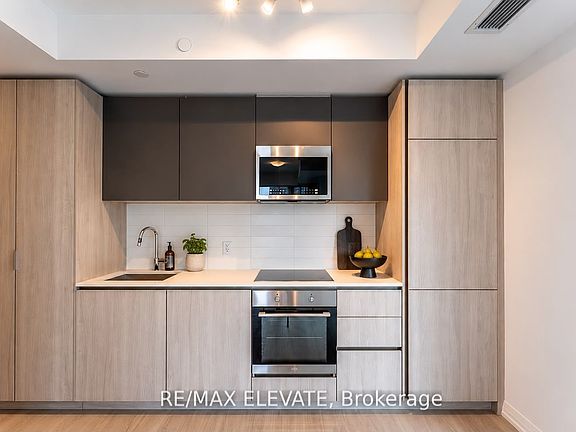 5th image of 28 Widmer St #3029