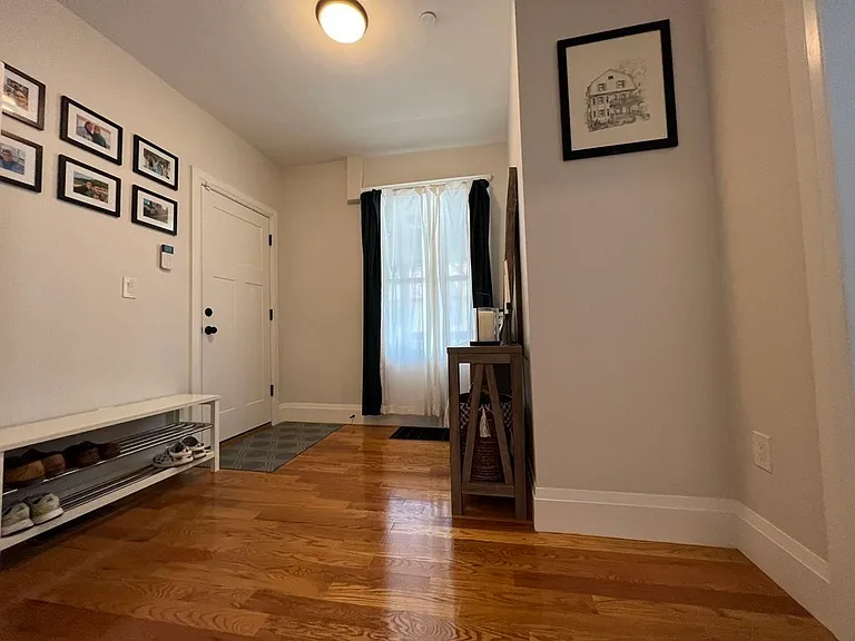 849 Cummins Hwy #1 — Photo 5