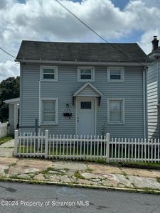 148 E Pine St, Dunmore, PA, 18512