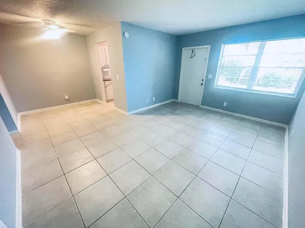 200 Croton Ave, Lantana, FL