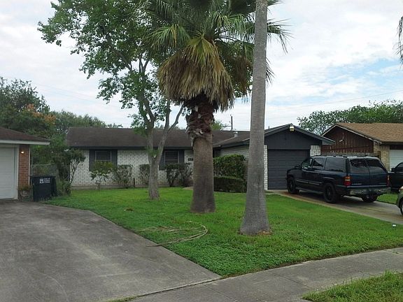 3rd image of 1758 Mission Dr